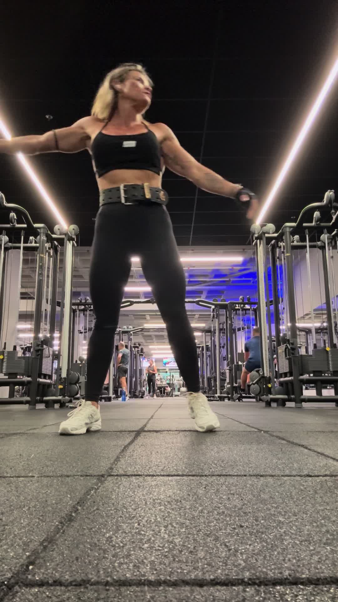 @Charologa