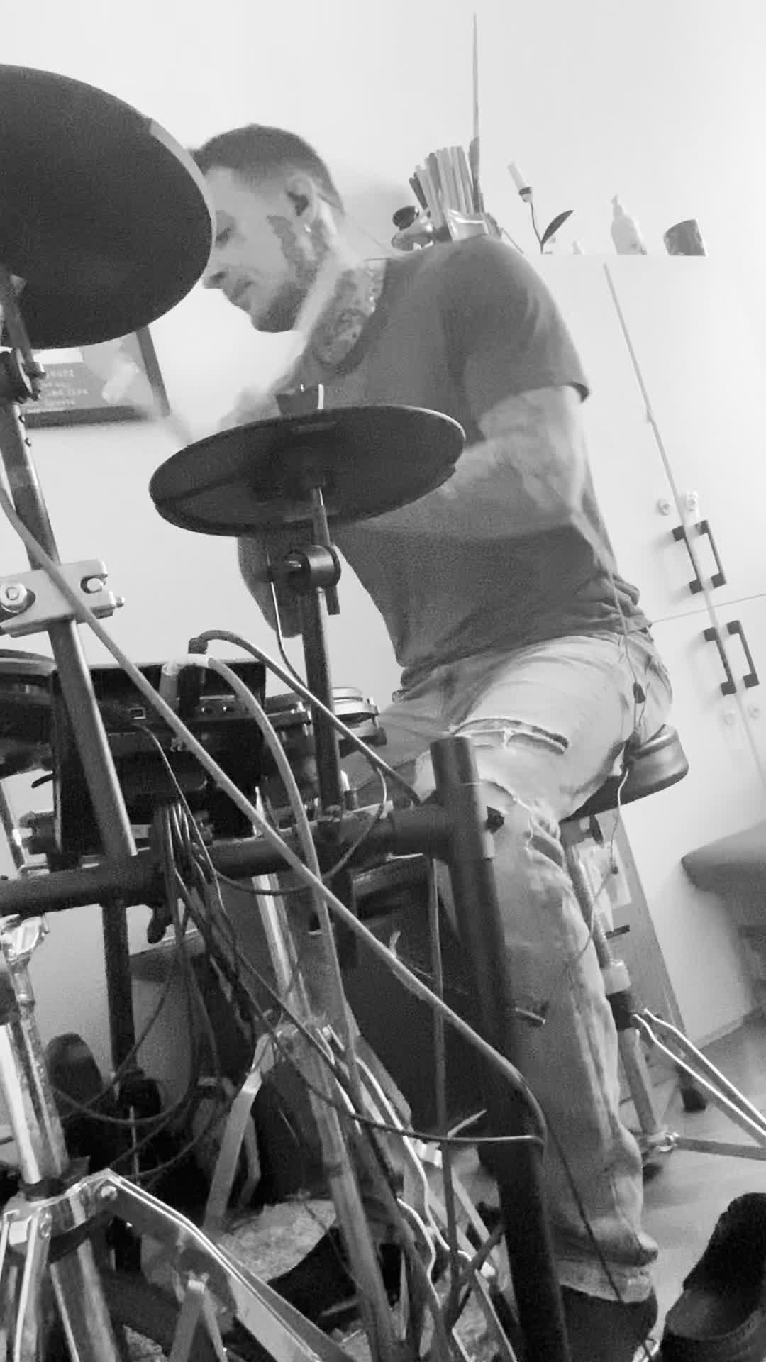 @Magvasi Bence 🥁