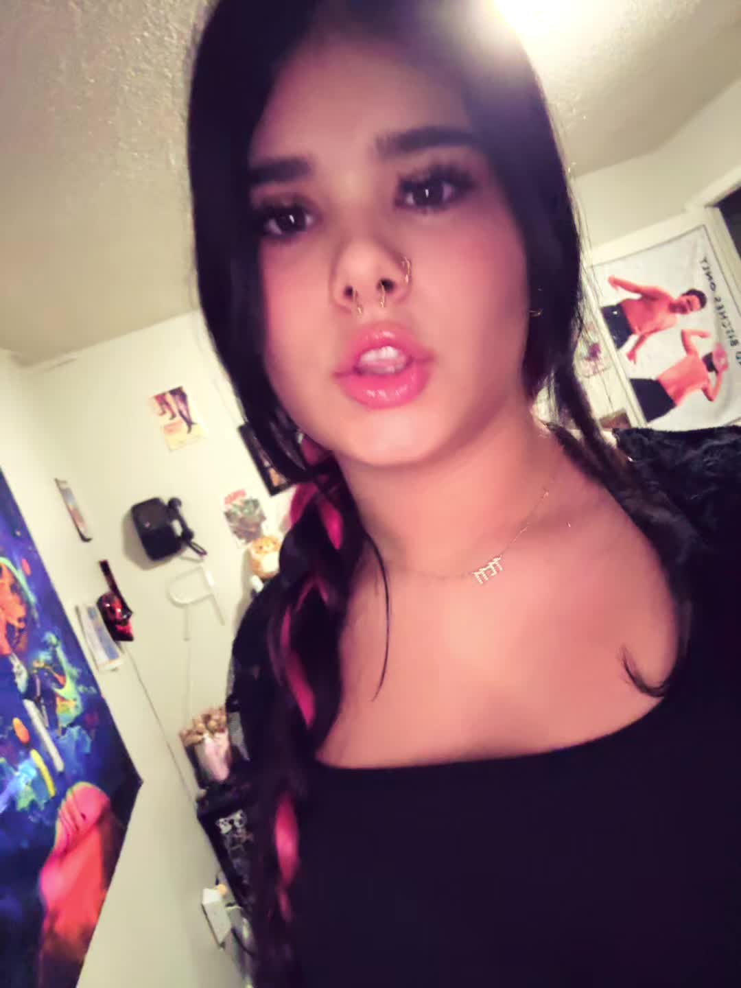 @Luna