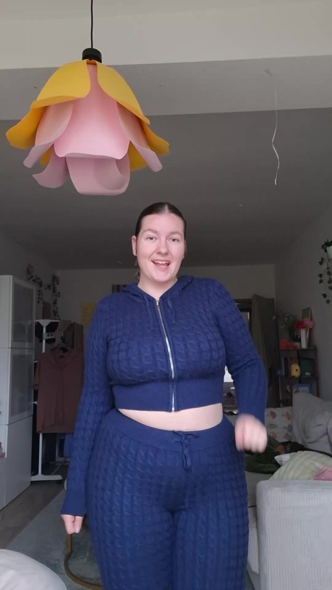 @vivienhrtl🌼