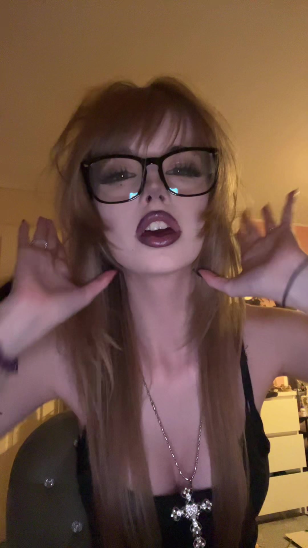 @🤓