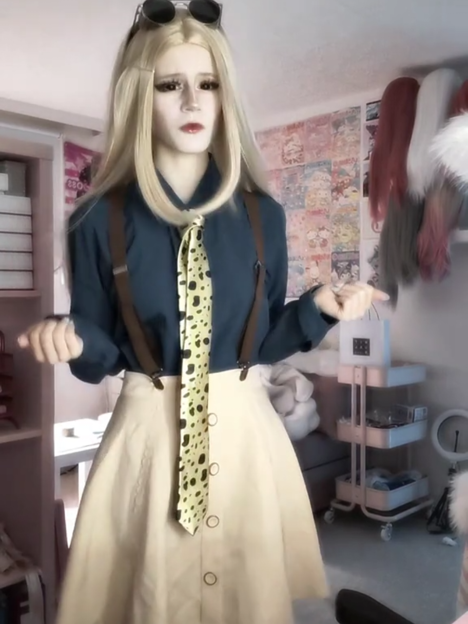 @:D