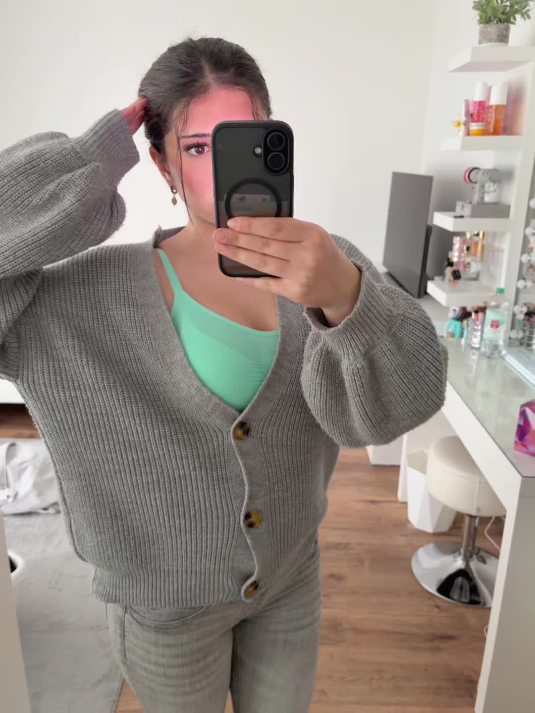 @𝐋