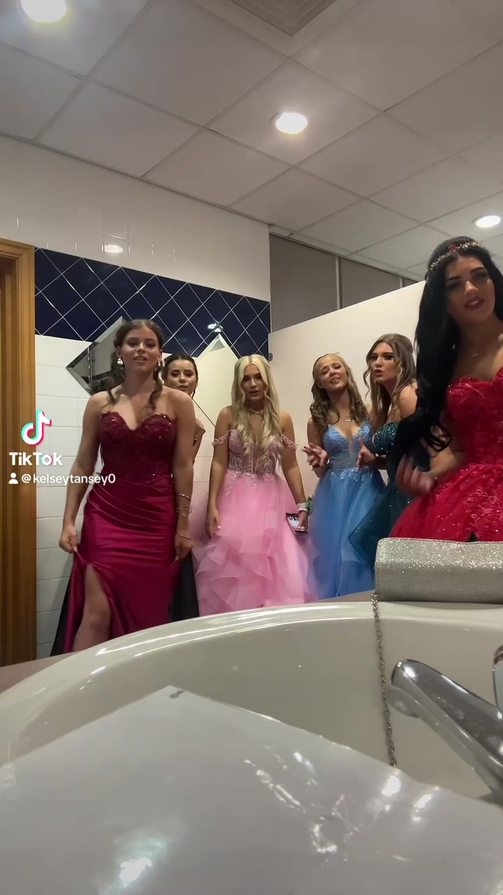 @siennaxxxxxxxx