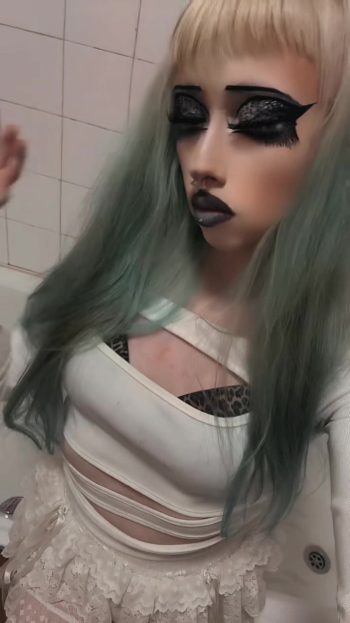 @•C♡