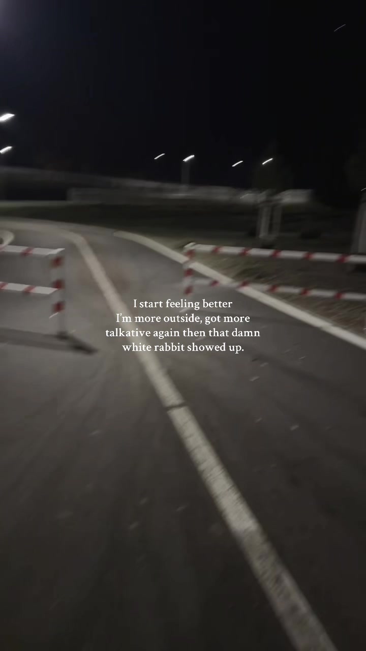 @️