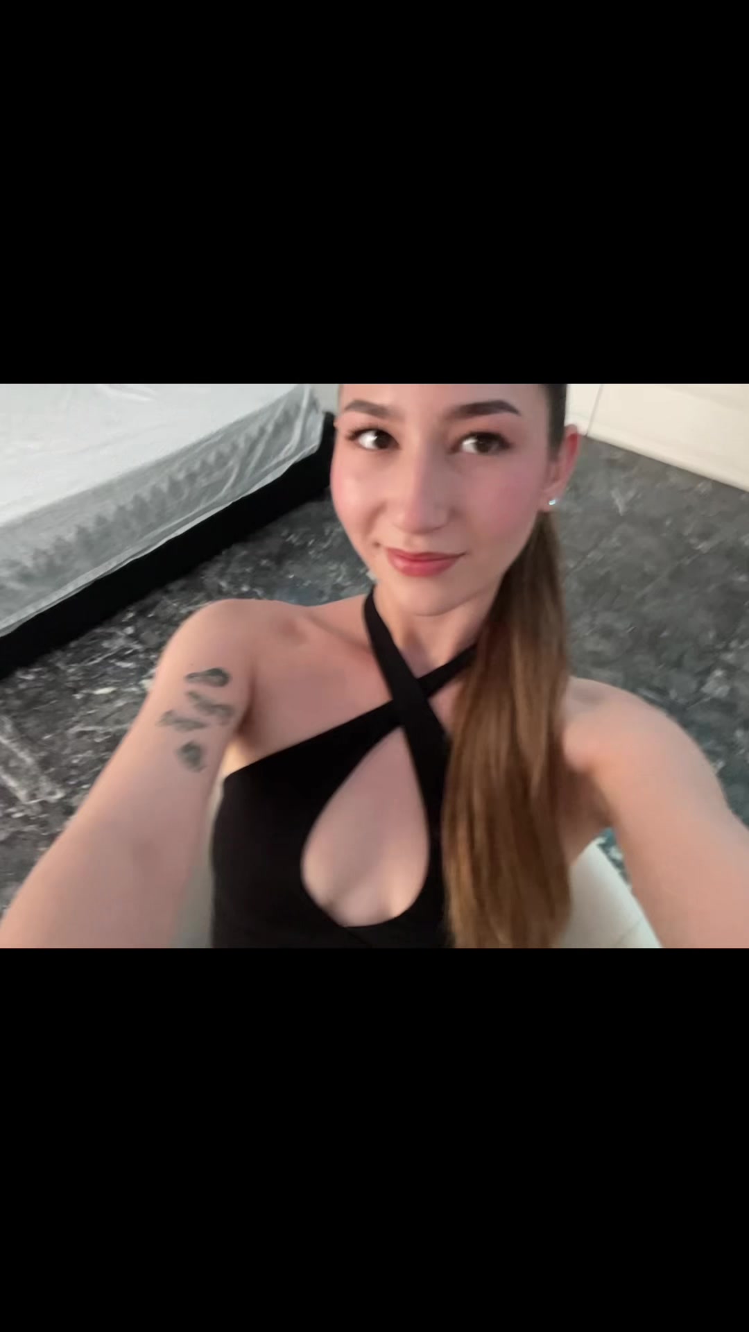 @GG