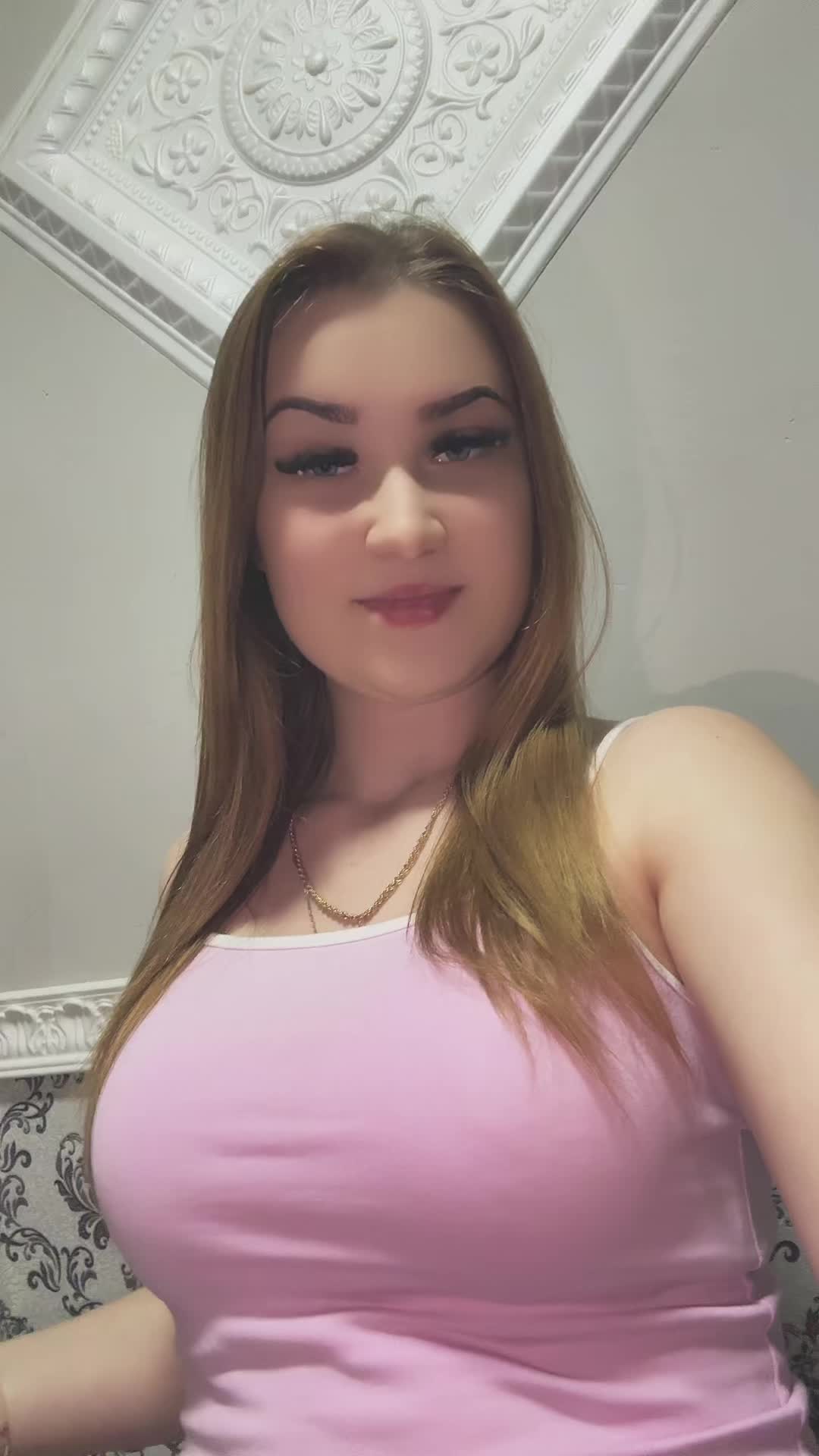 @liviakrjcz&aacute;r30