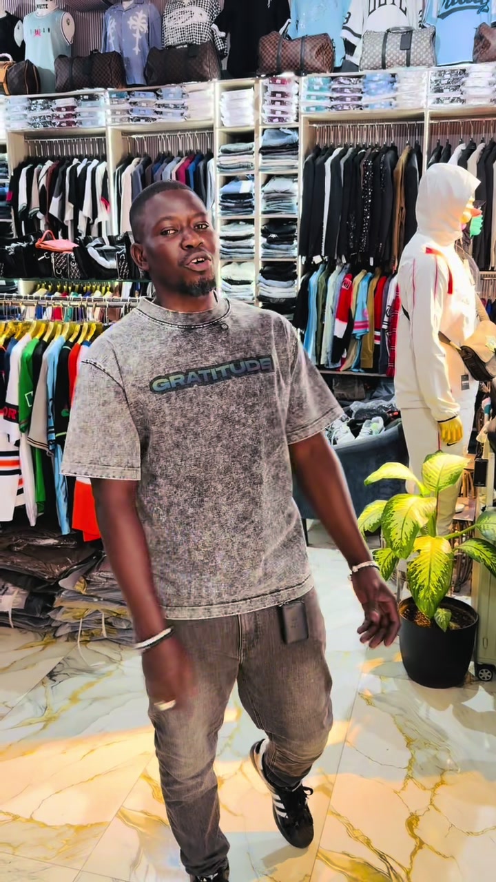 @Benz VIP Fashion Store🇬🇲🇺🇸