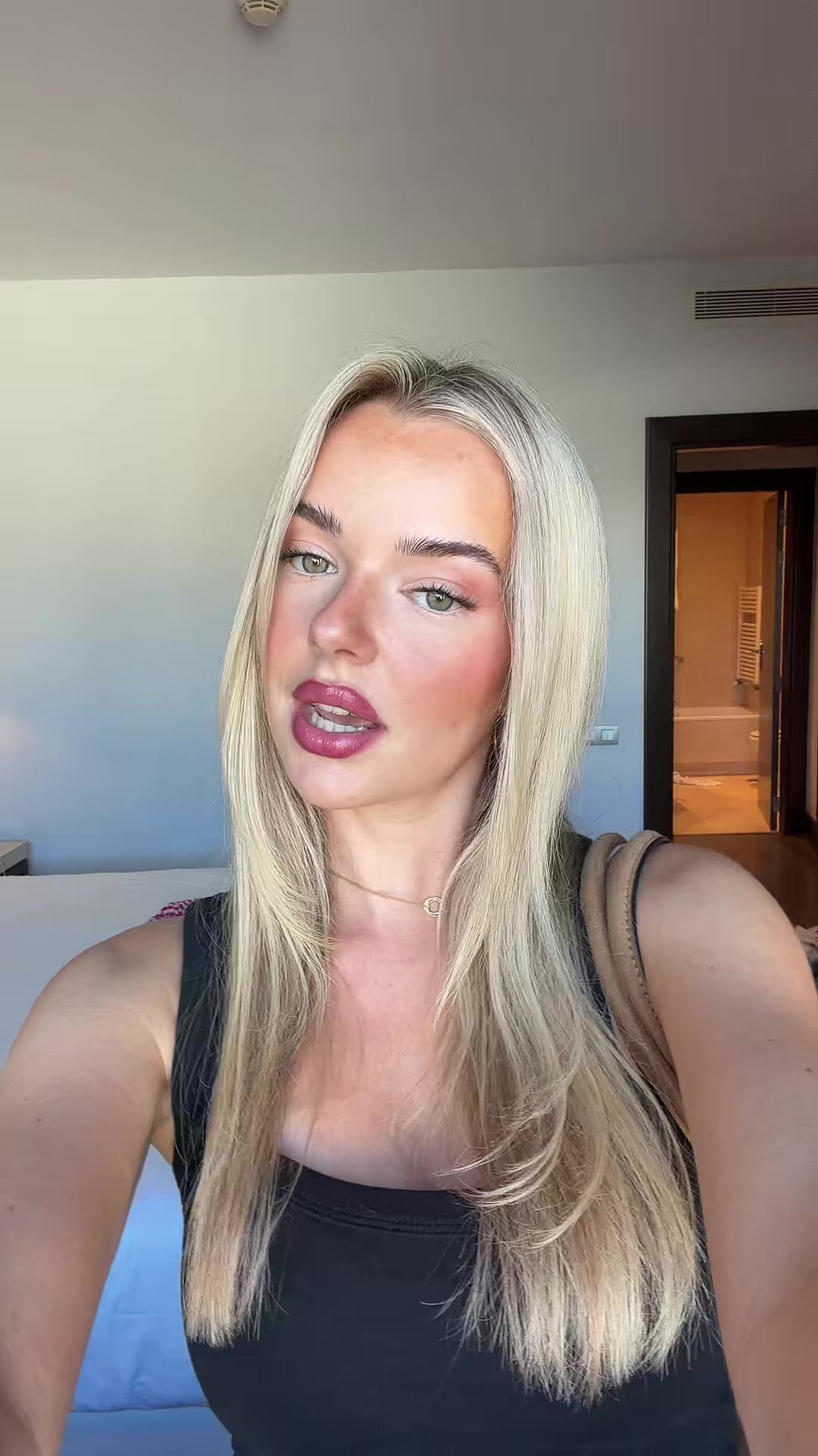 @Lara
