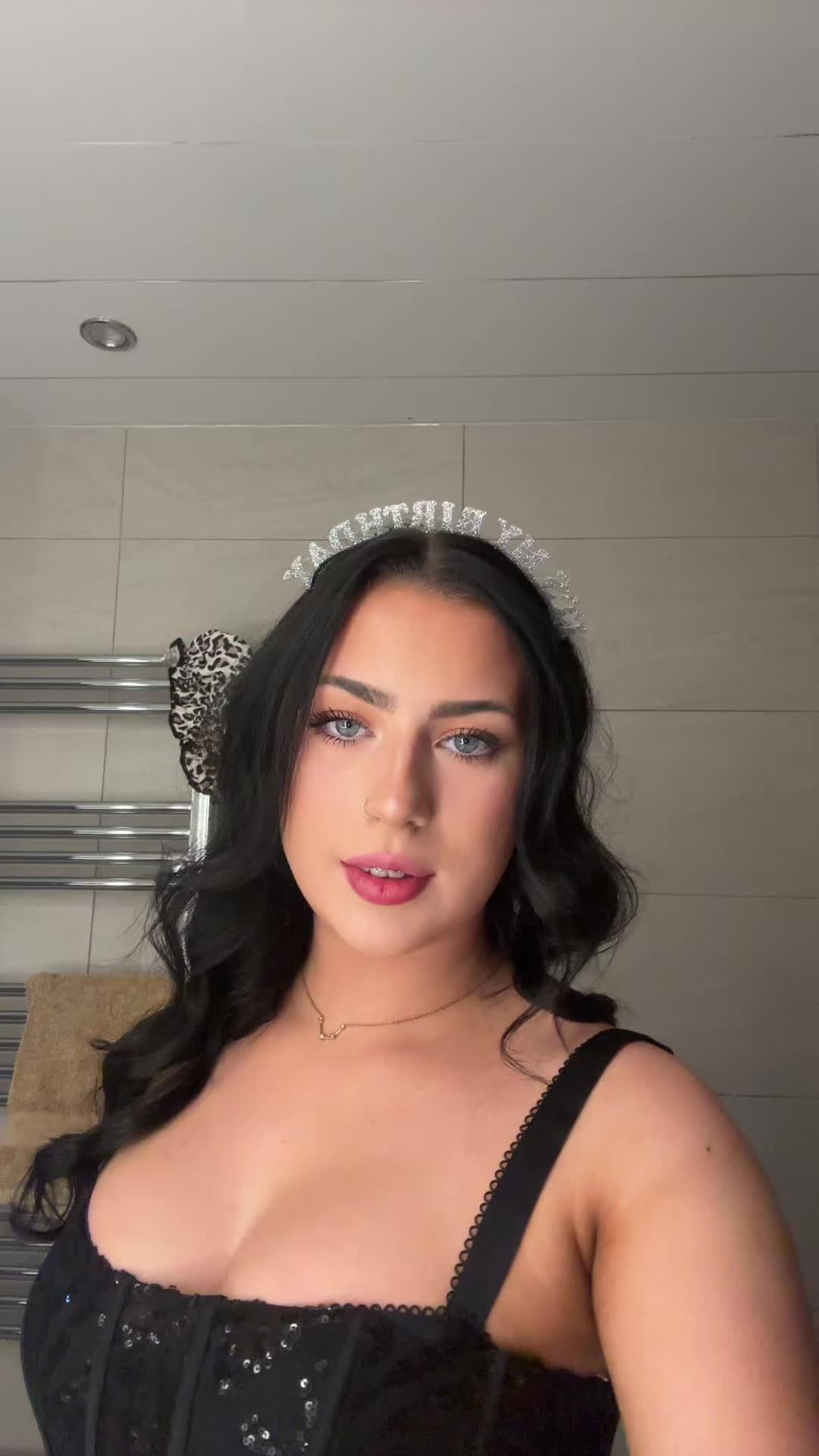 @Emma