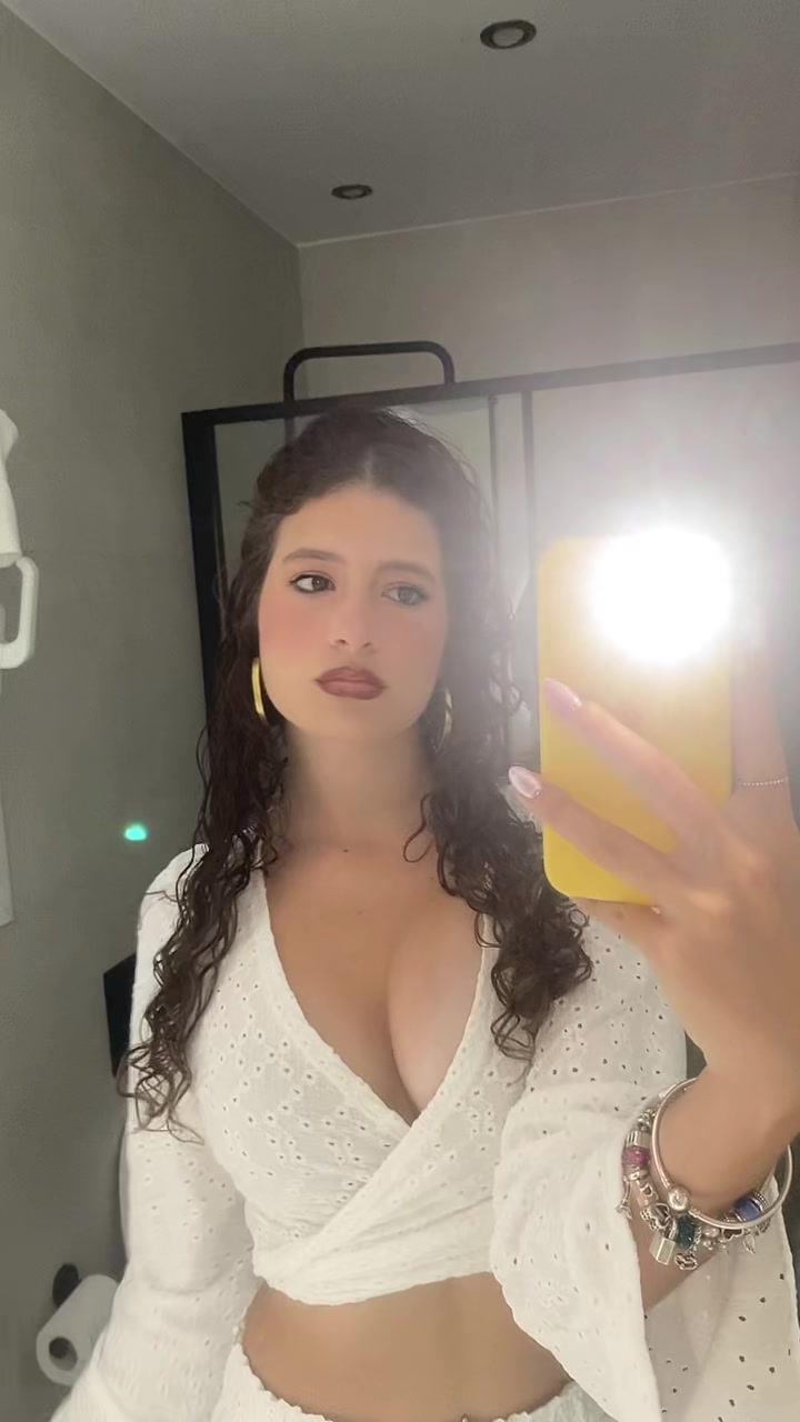 @Valia