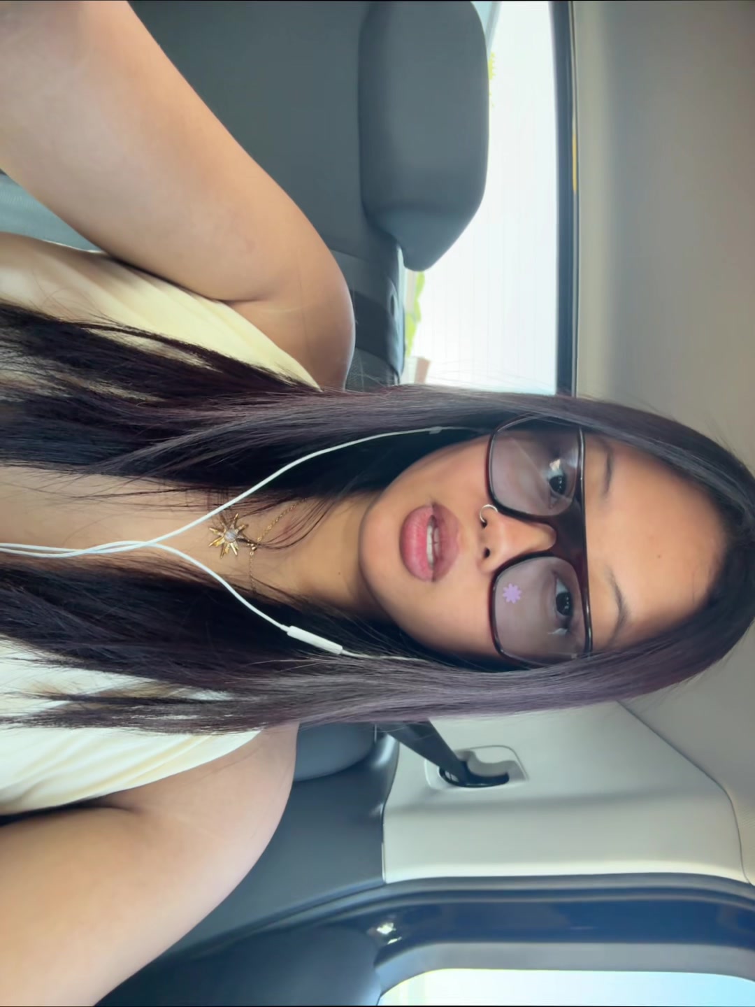 @Camille🦋