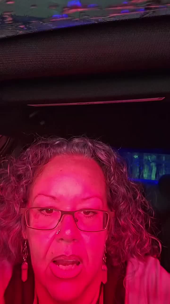 @Dana._.Ren&eacute;e