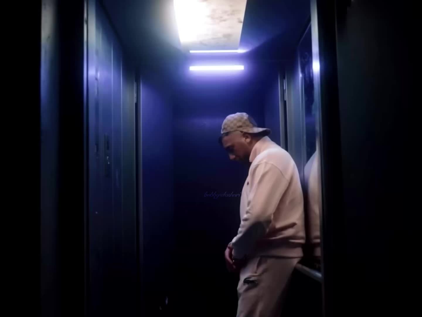 @𝘽𝙊𝘽𝘽𝙔𝙎𝘿𝘼𝙎𝙃𝙐𝙍𝙄