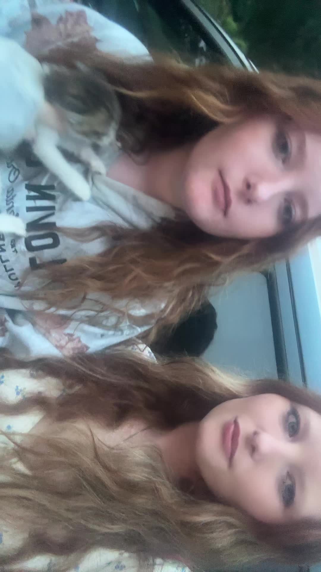@Liz๐