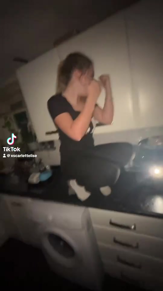 @hannahleax