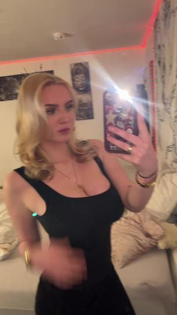 @Naya🤍