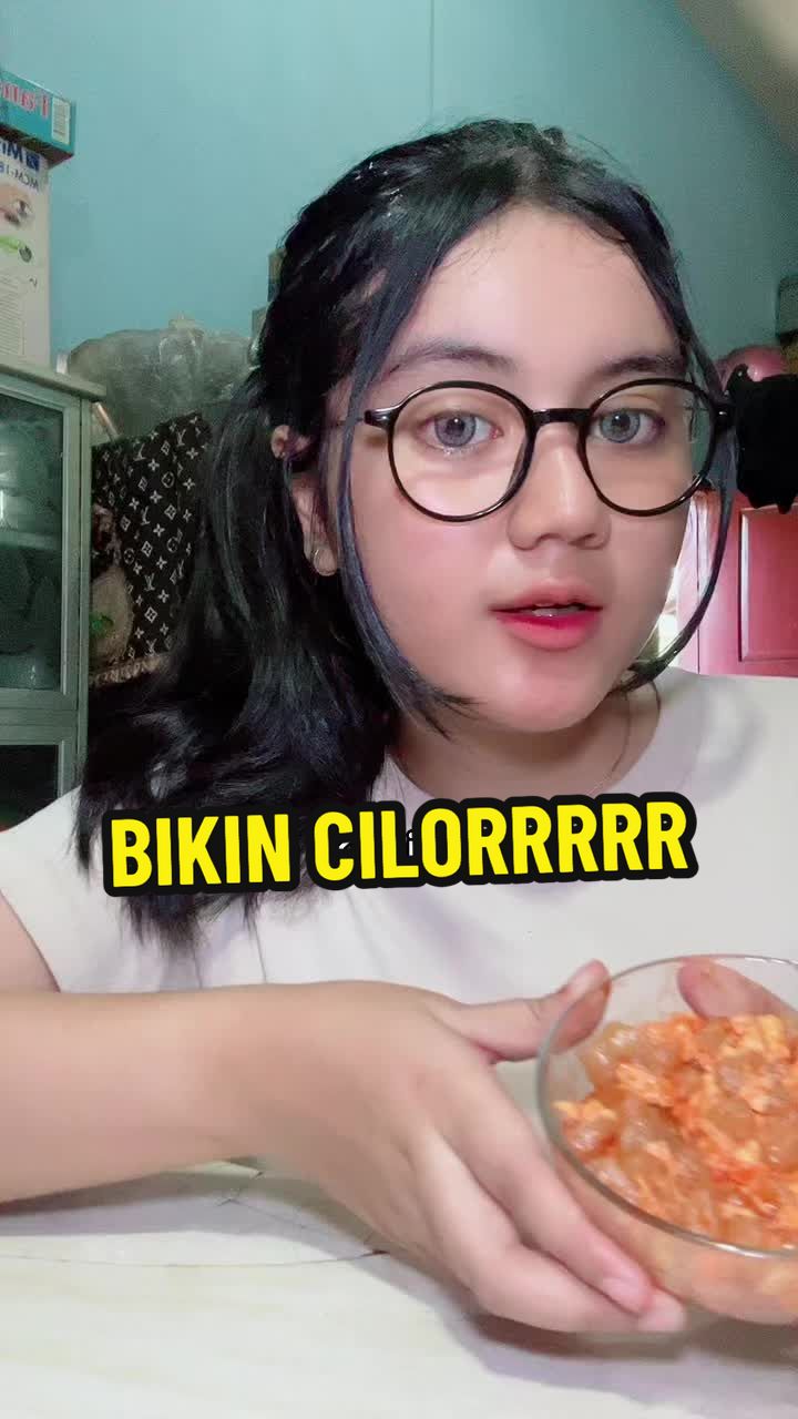 @Nabilla (Nestaa Berkacamata)