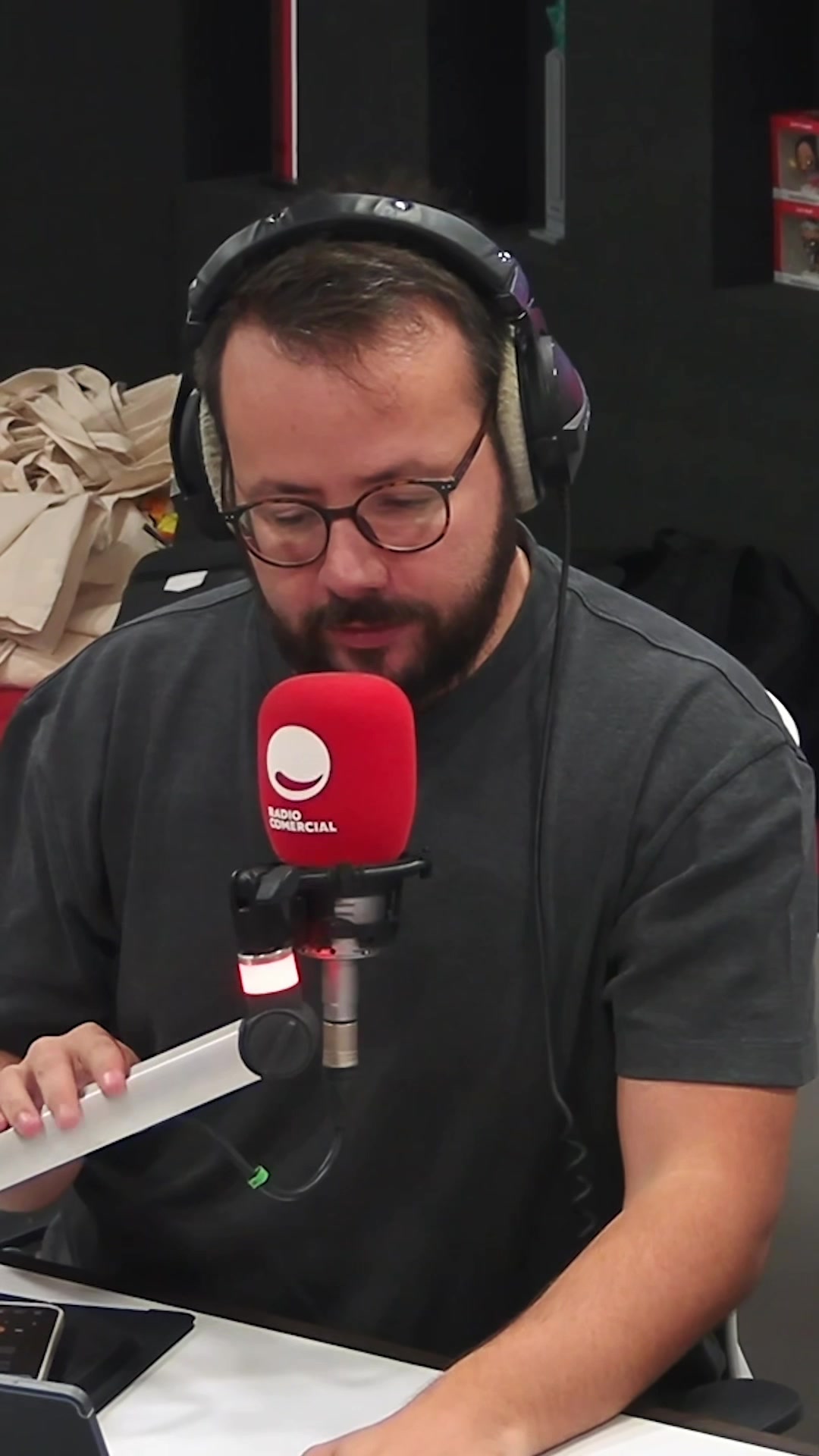 @Radio Comercial
