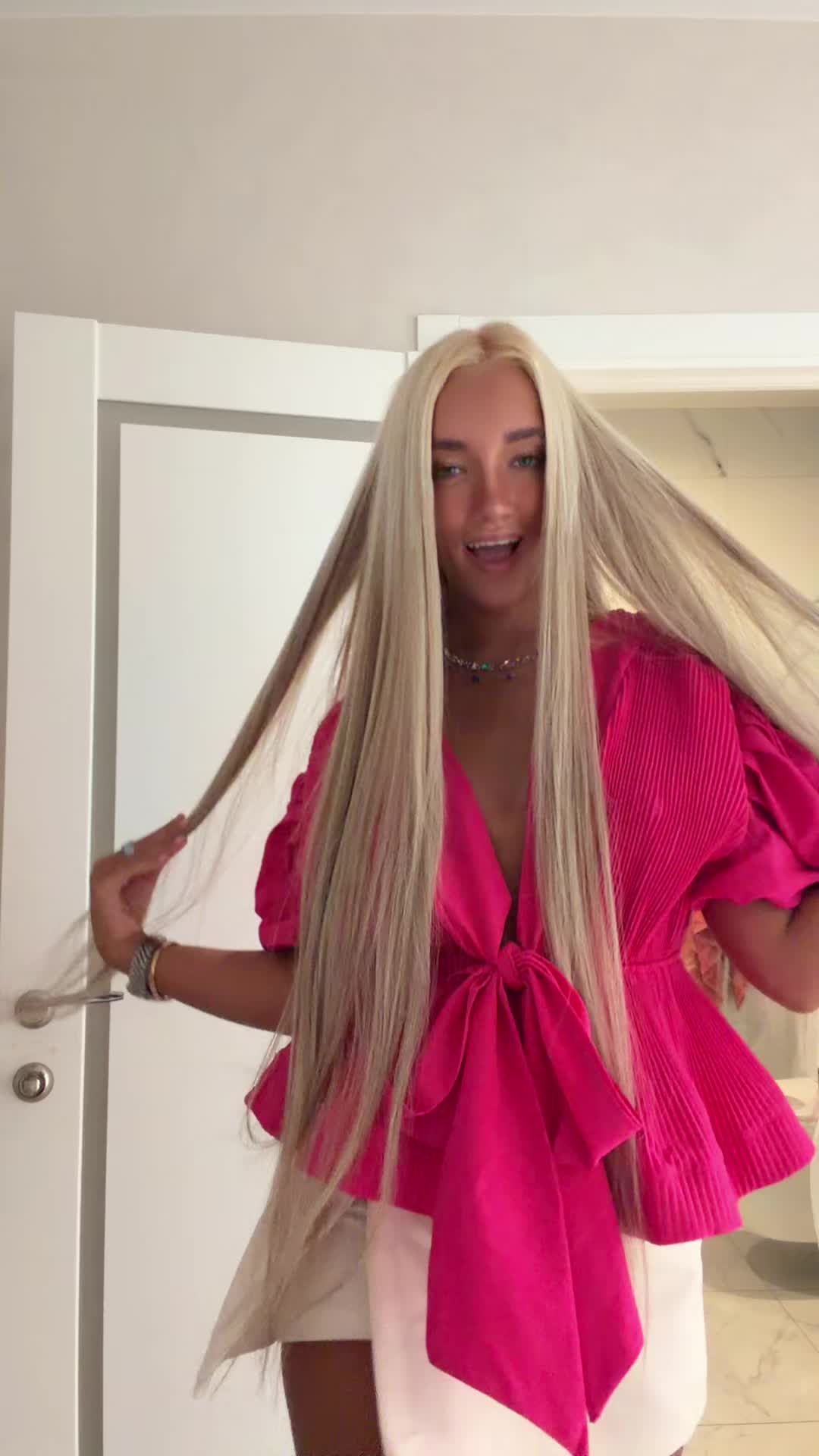 @blondie.mira