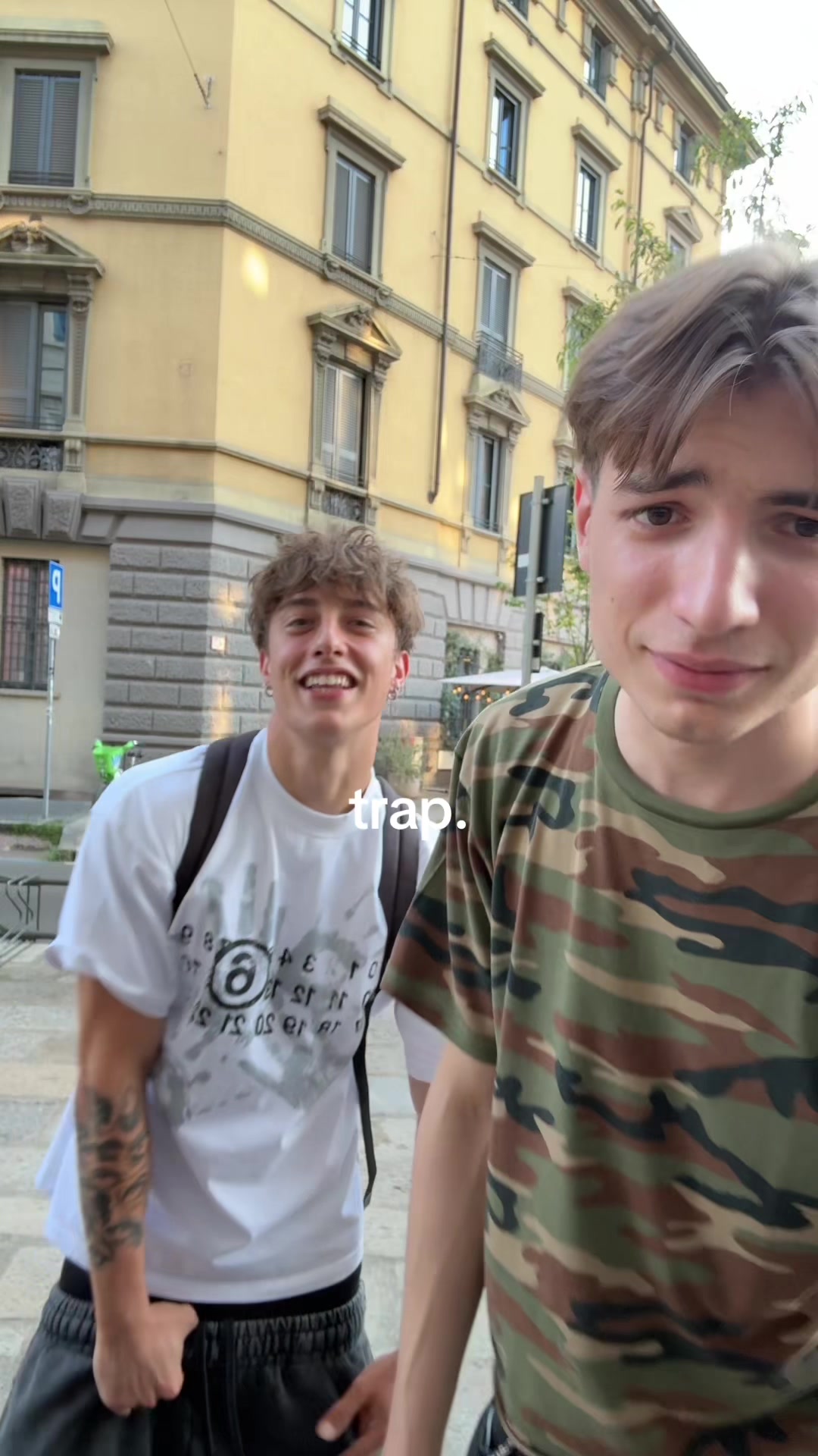 @Reskyu