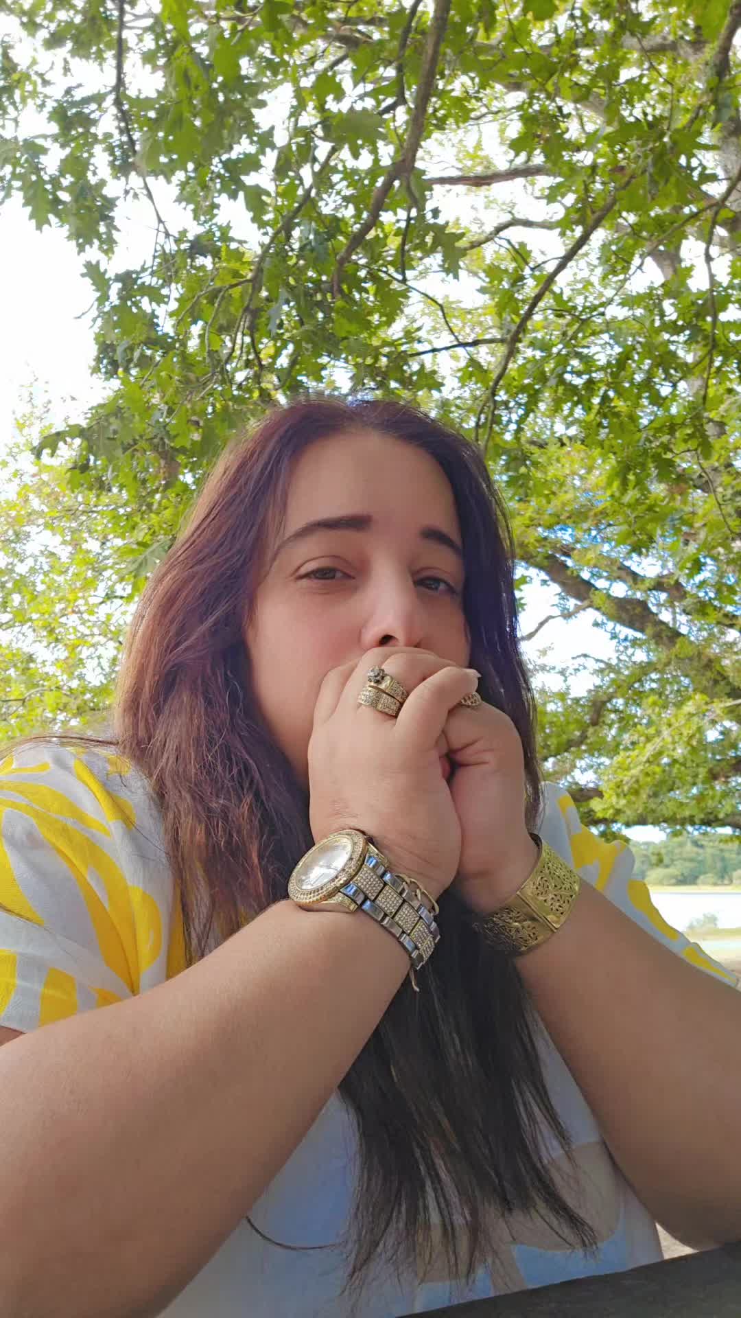 @متواضعة في فرنسا
