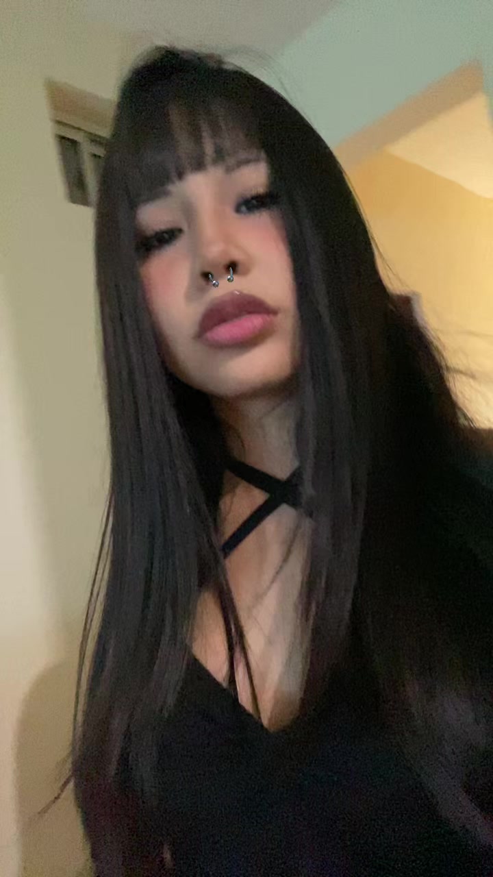 @🦦