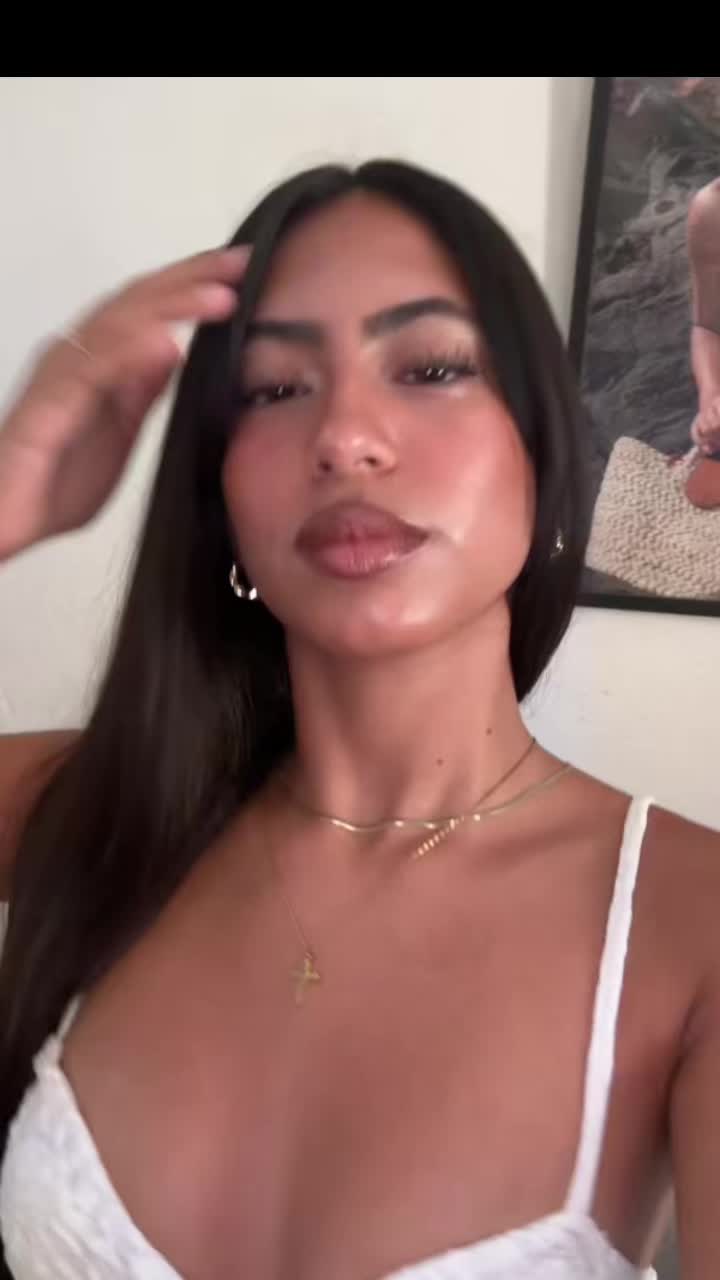 @Ana Laura 🦋