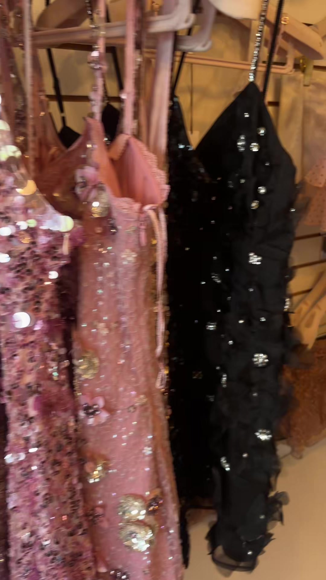 @OnFemme by Lindsey’s Kloset