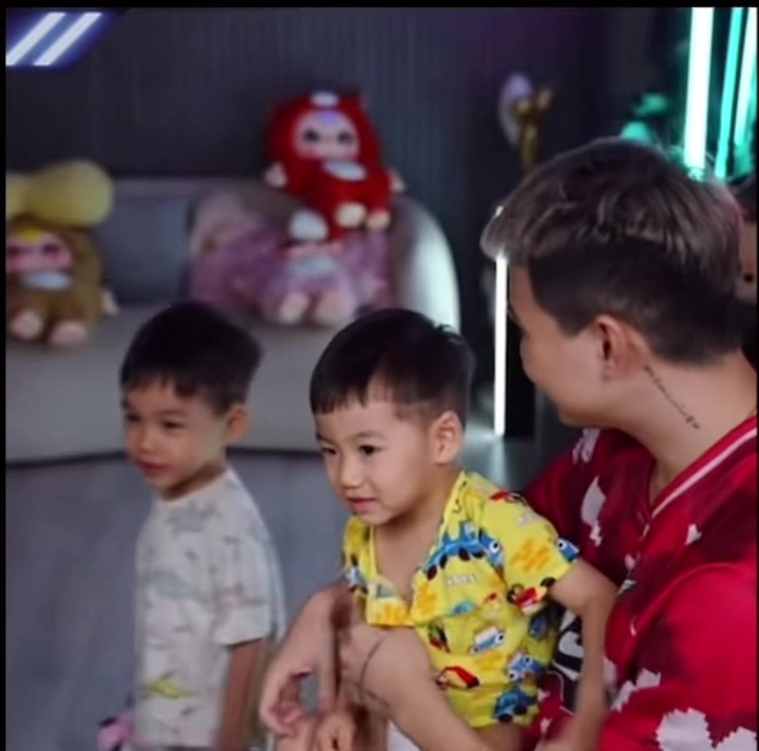 @Ng Hữu Độ 🥷