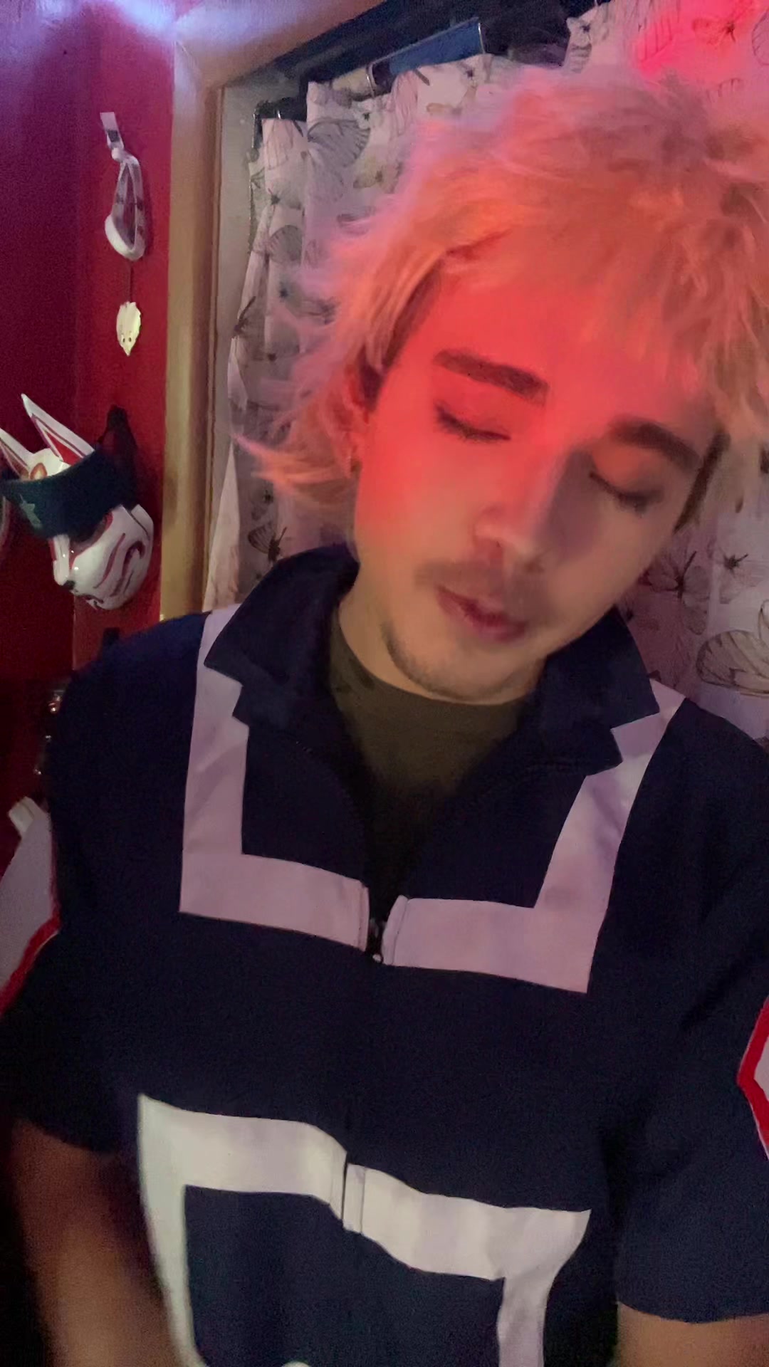 @Cocacolaminifridge 🏳️🌈