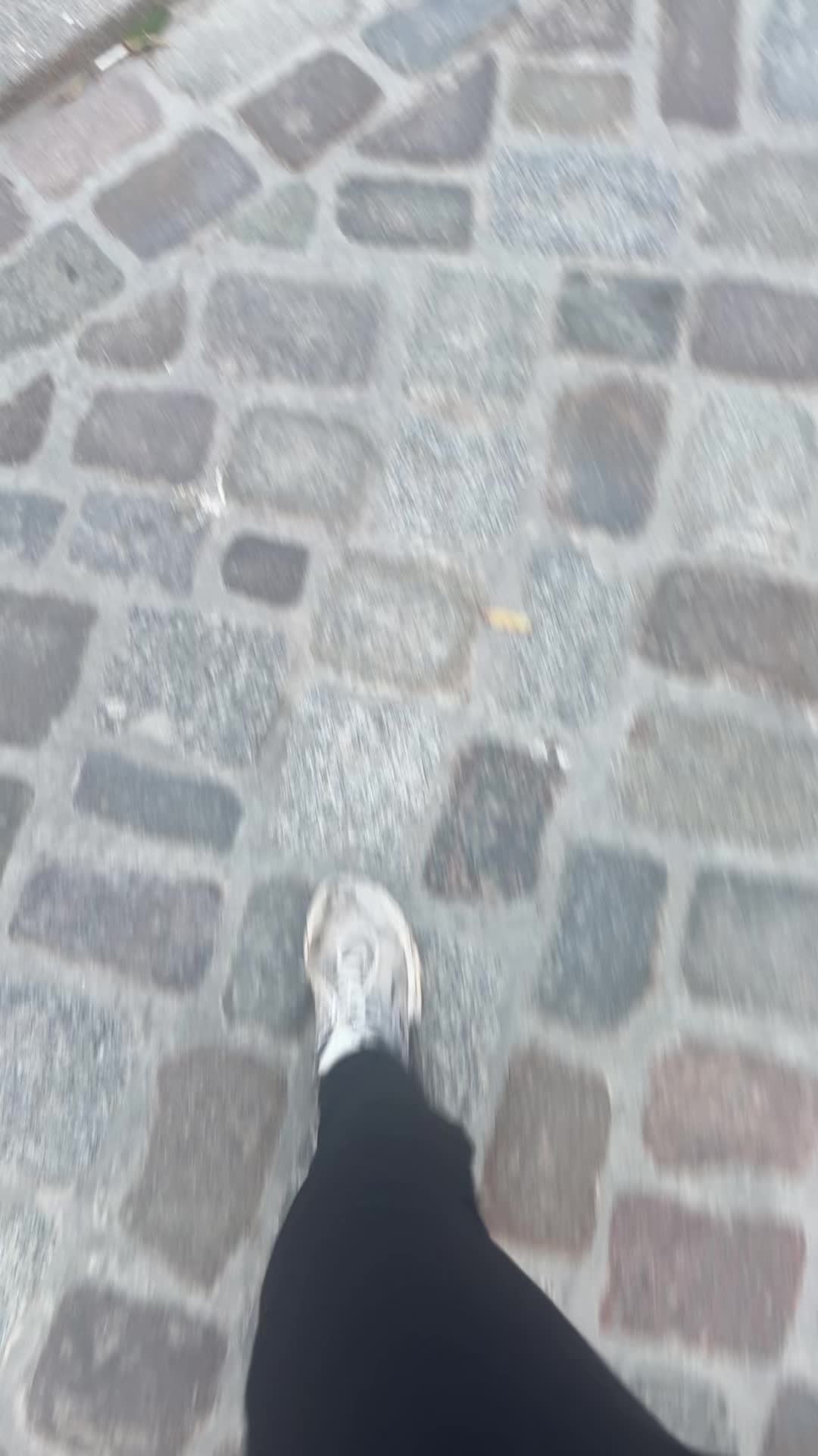 @Anna_rstock_109
