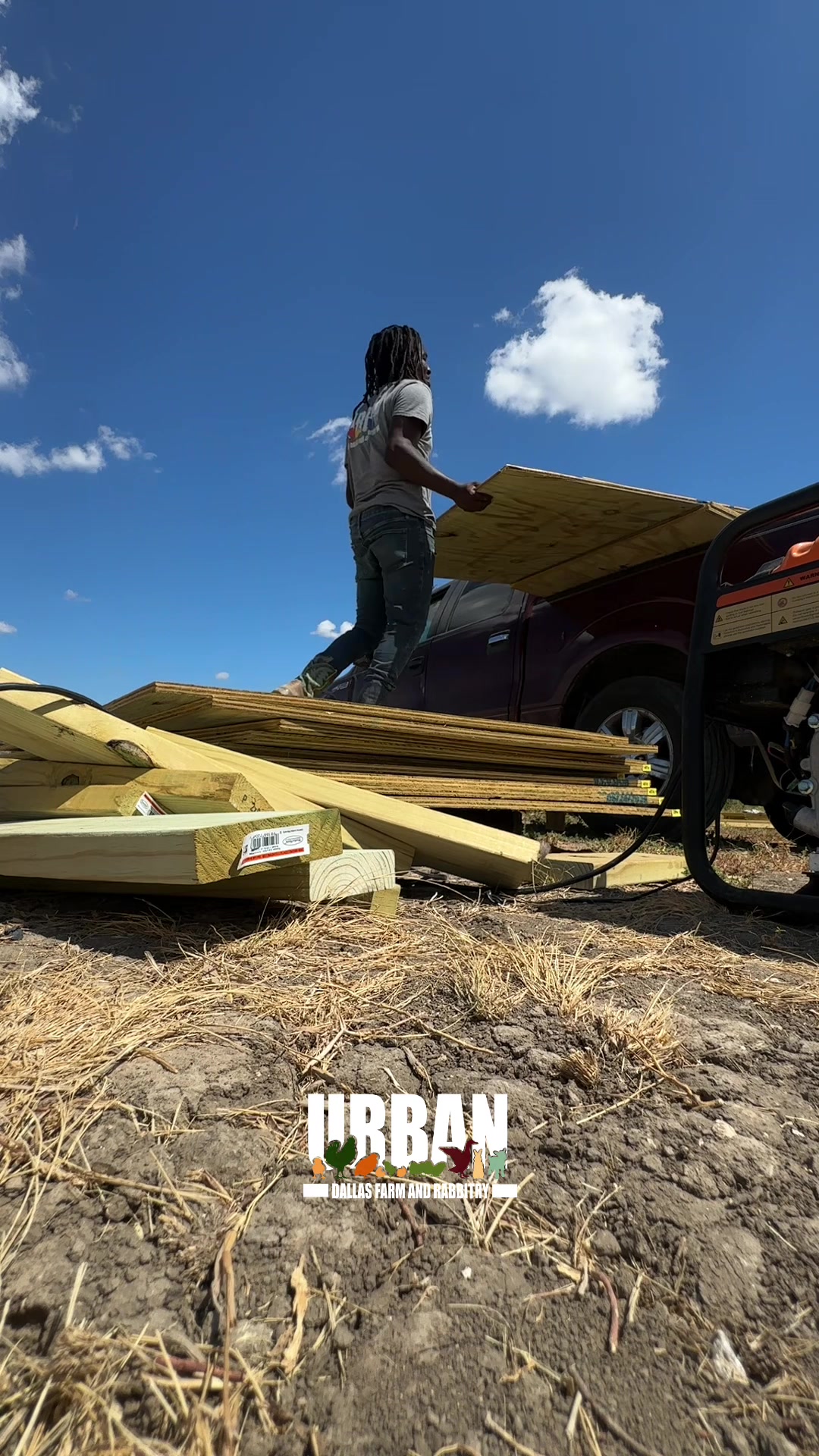 @Urban Dallas Farm