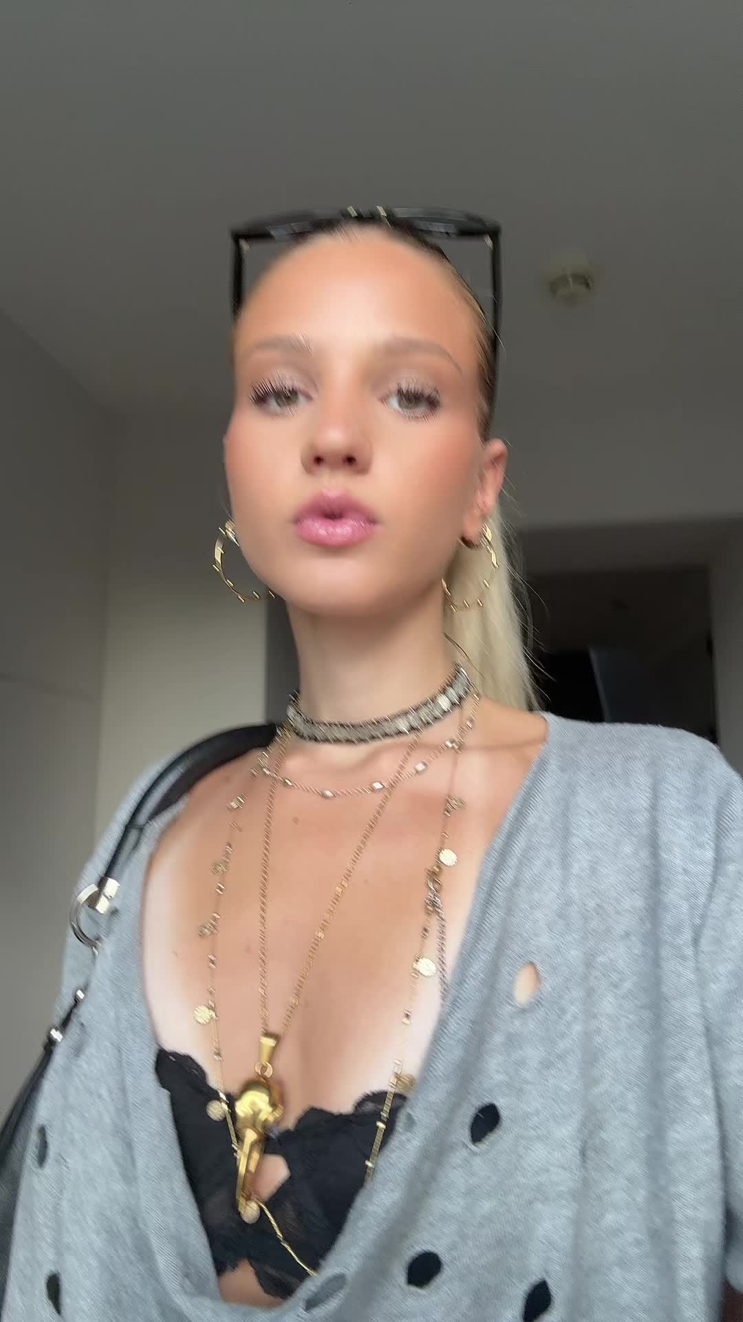 @Helena 🌩️