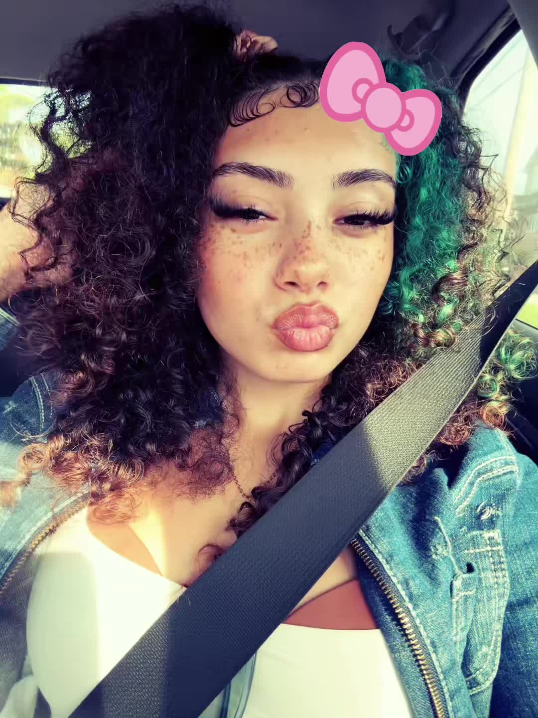 @🎨