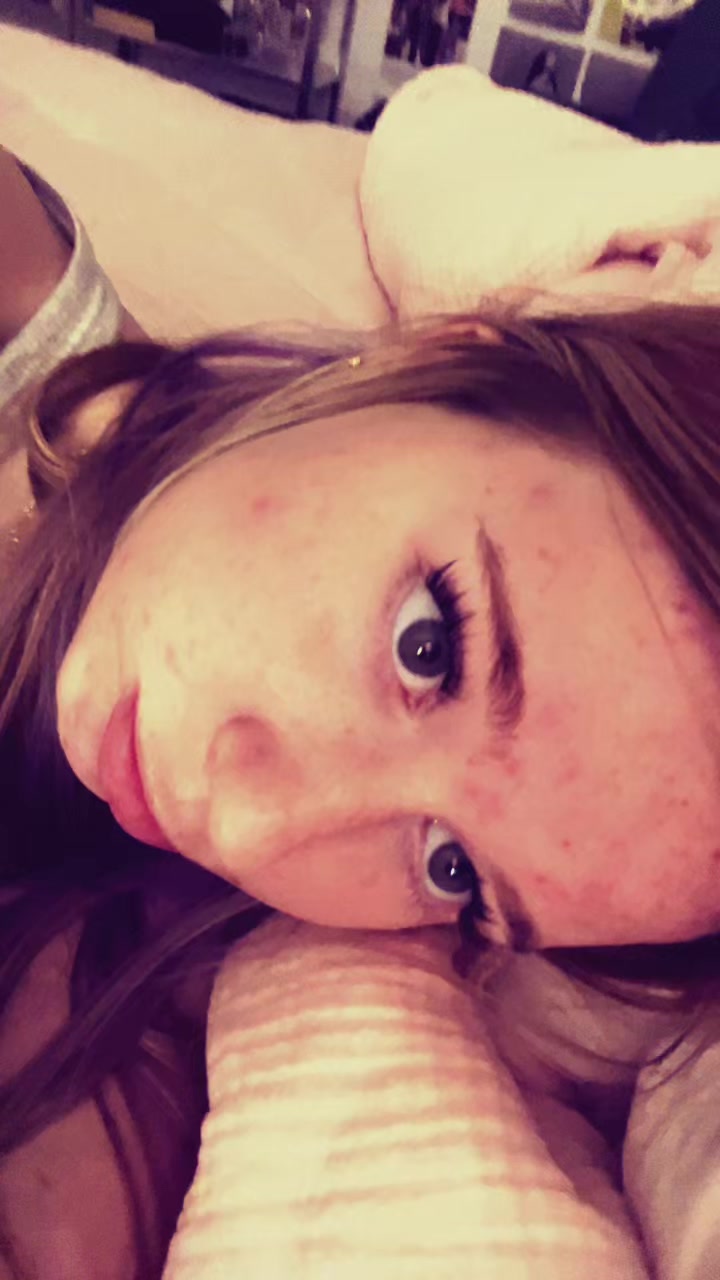 @chloefrederiksen_