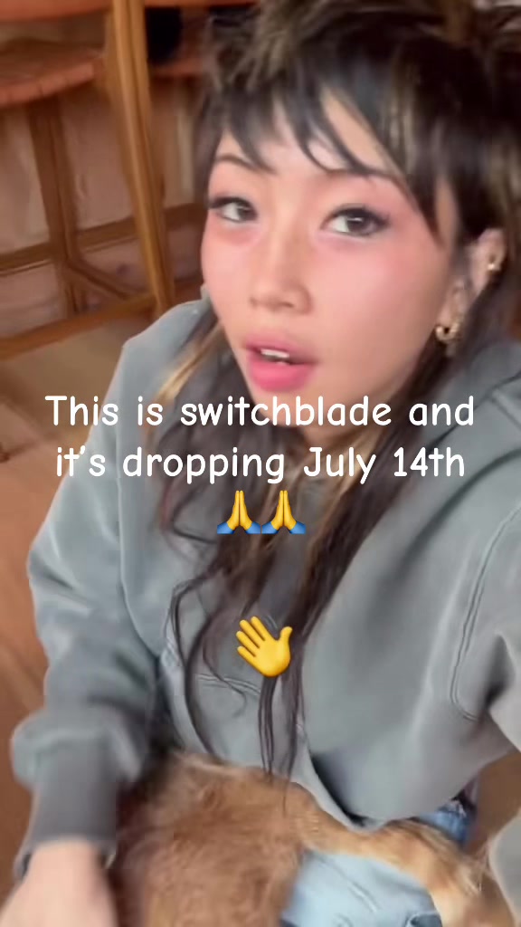 @<3