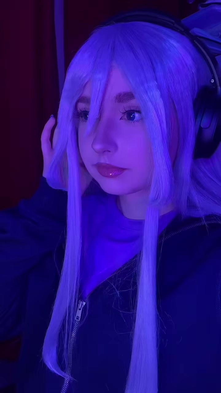 @#4walls