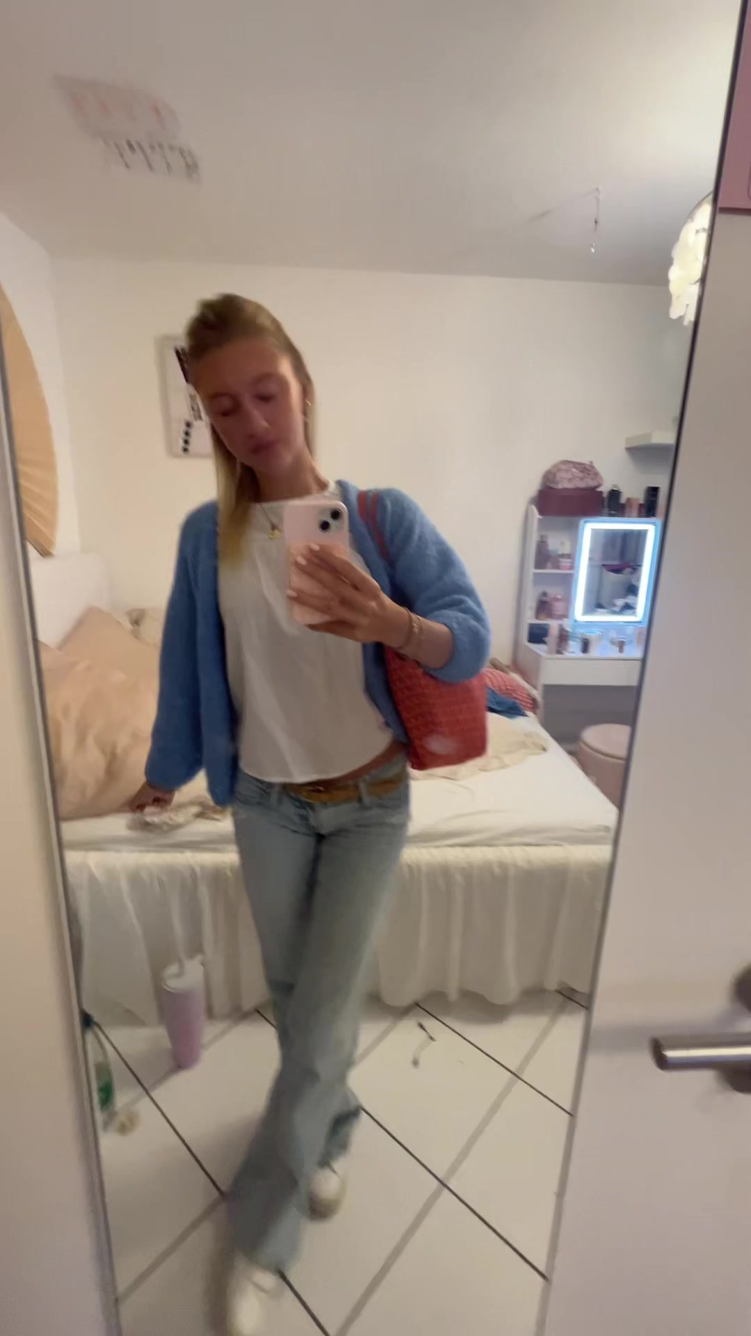 @LILLY MARIE