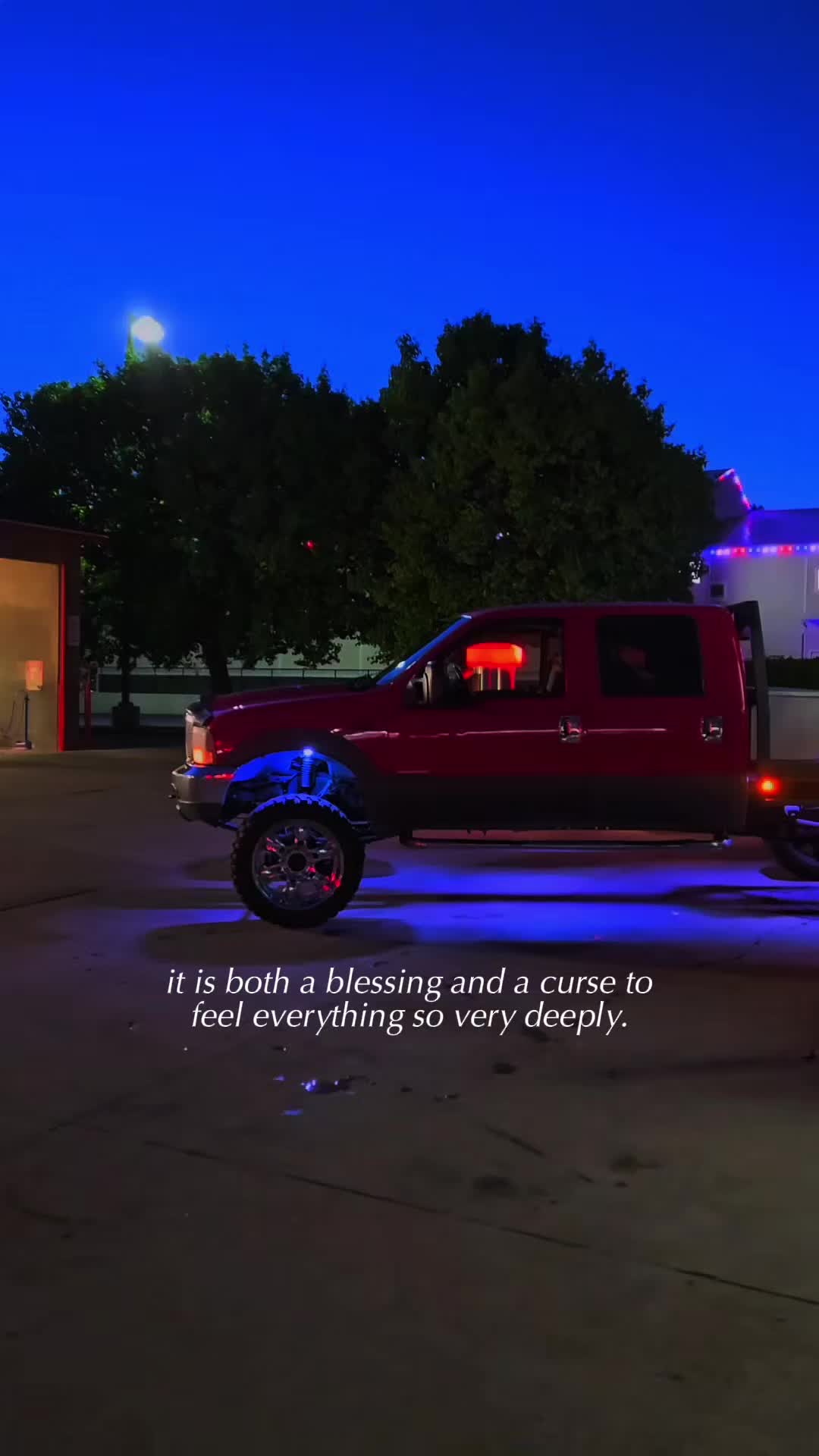 @CliffordTheBigRedTruck