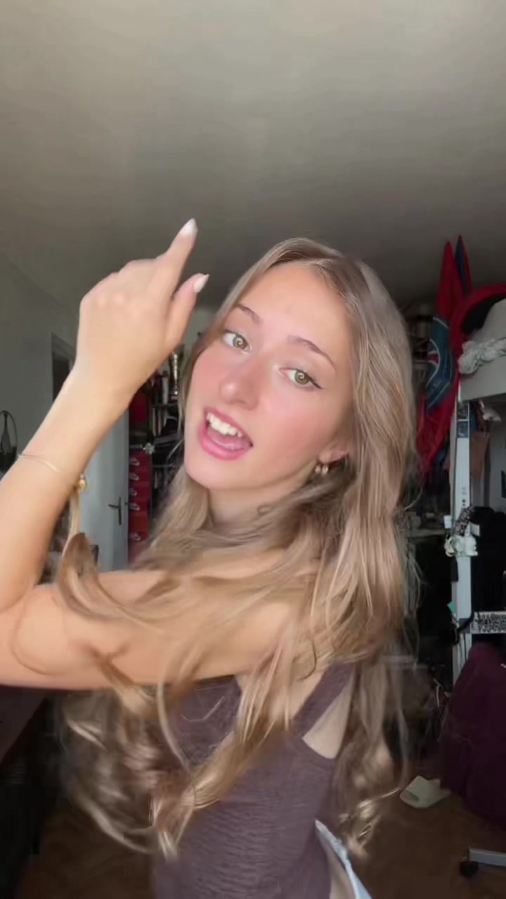 @𝐓 𝐇 𝐀 𝐈 𝐒