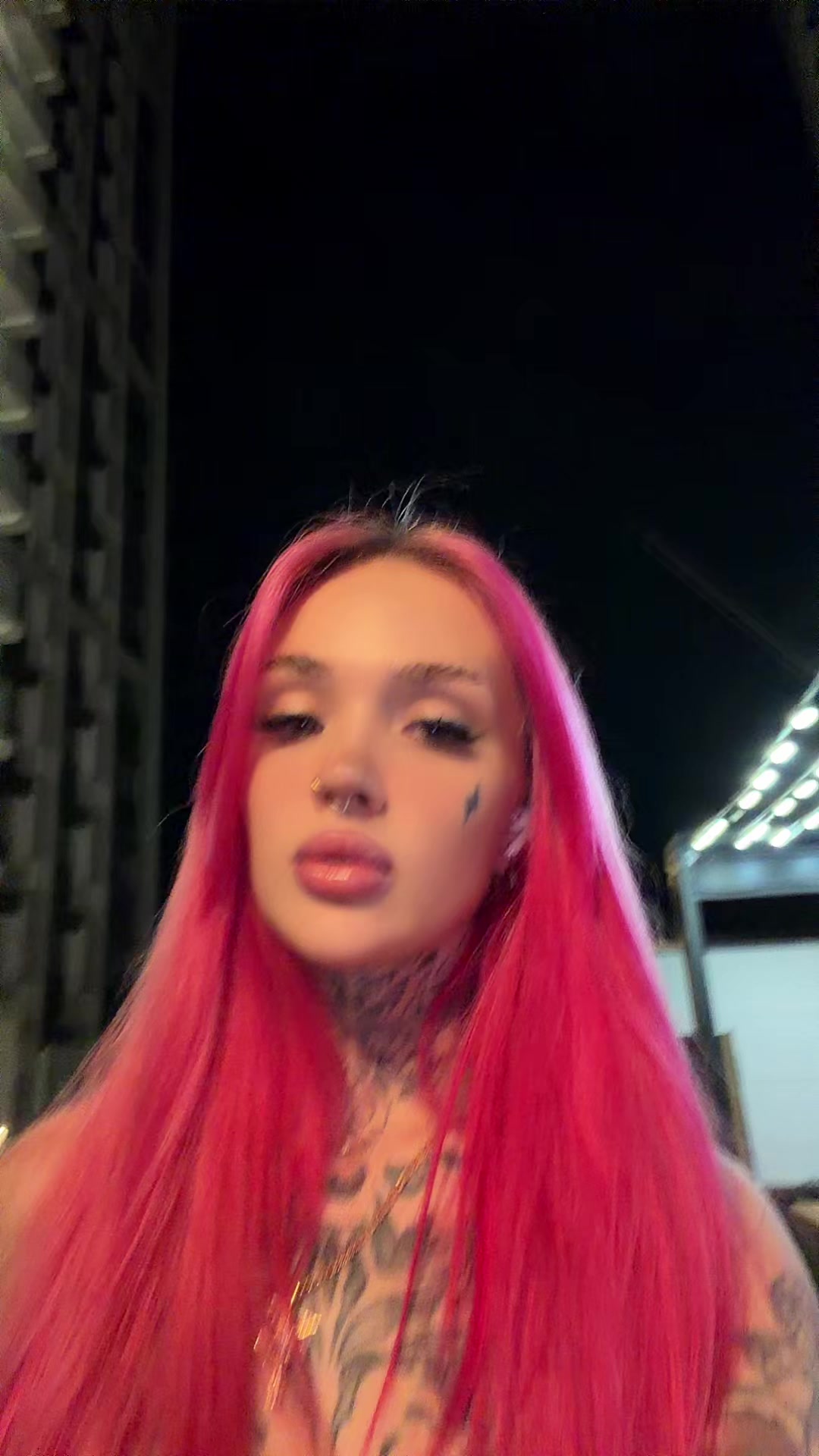 @Idi.nvxyi