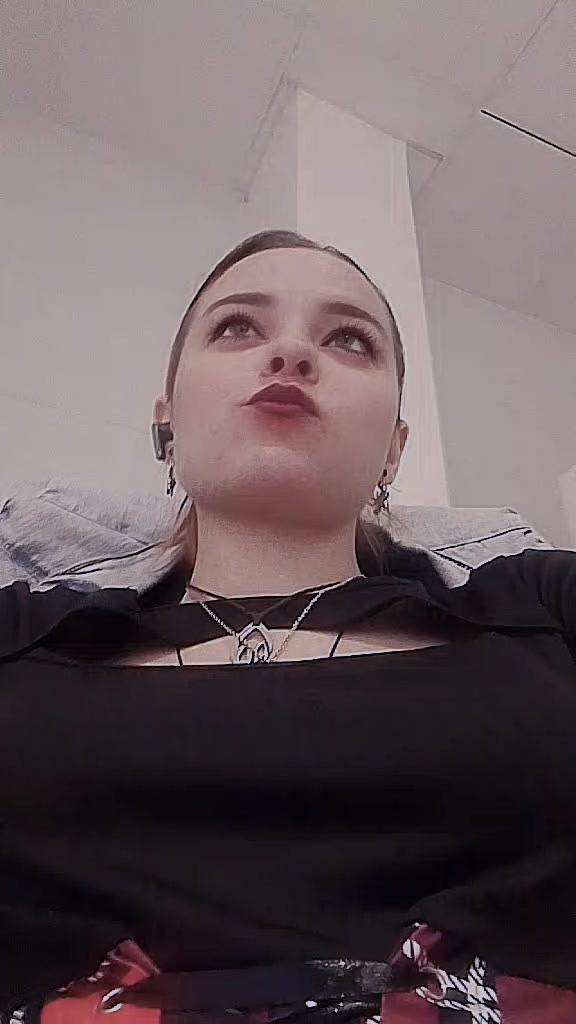 @Эсмеральда ИньДеВанЯнь Христо
