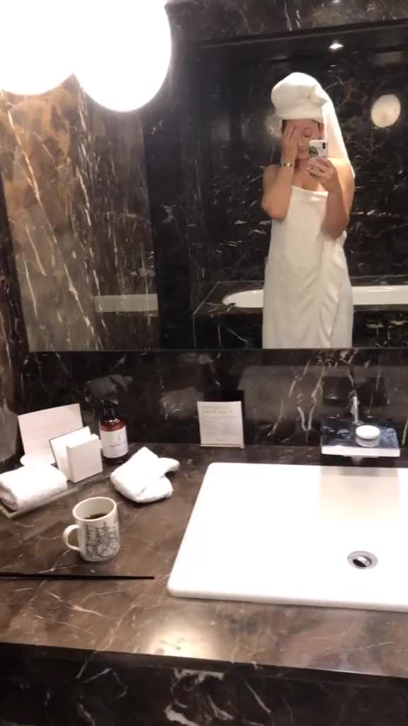 @Reginatrixia
