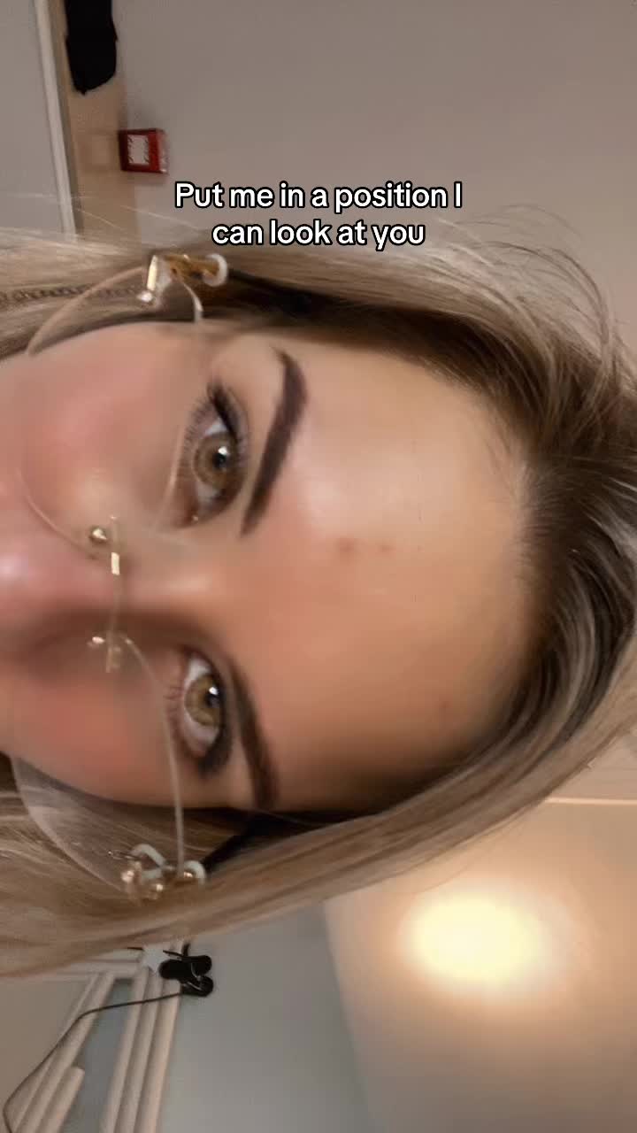 @hollyyourbadgirl