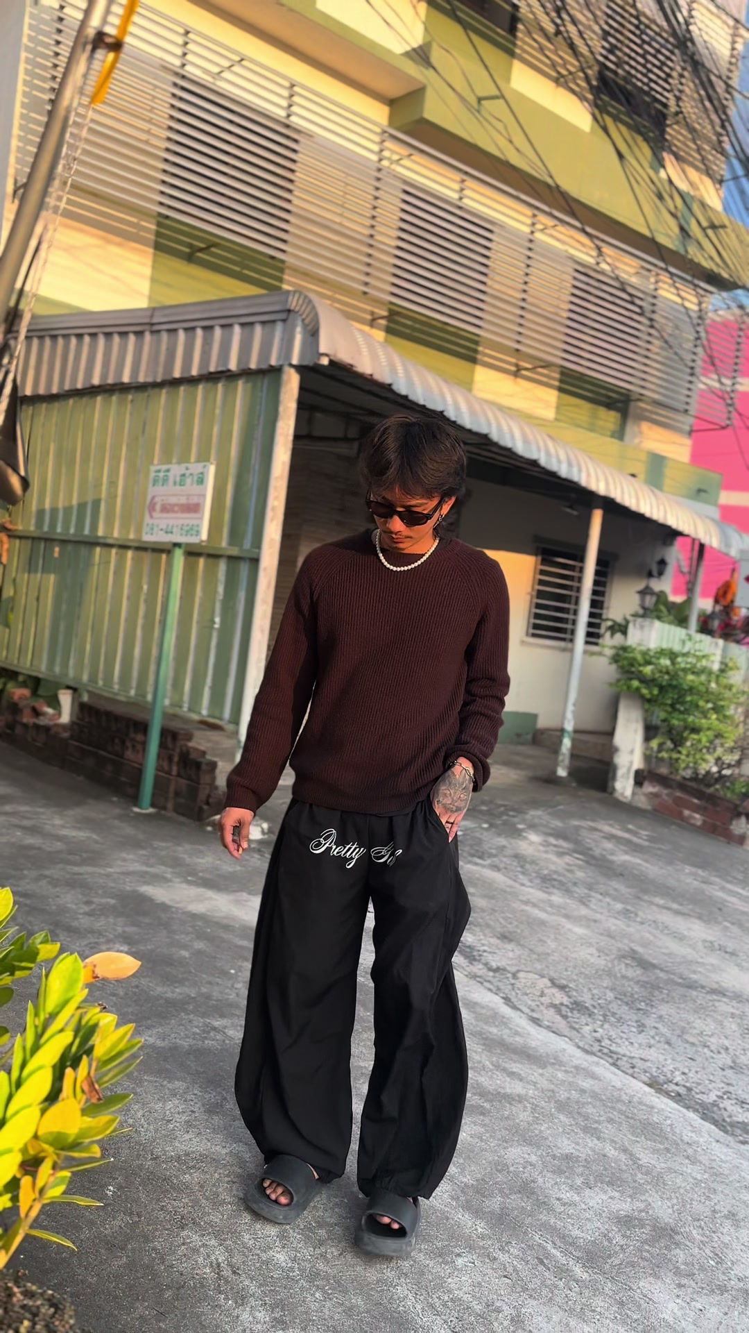 @โม