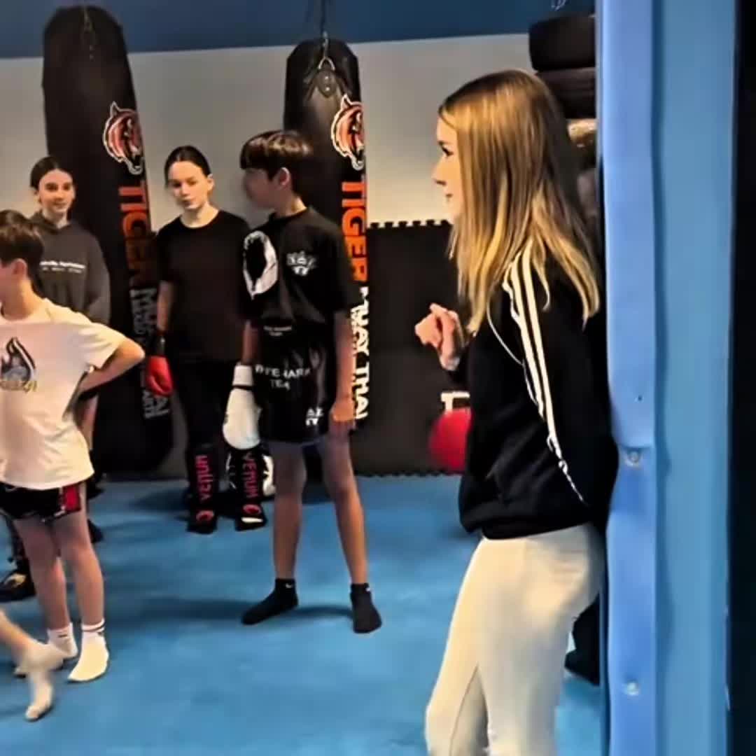 @n1jonny_210