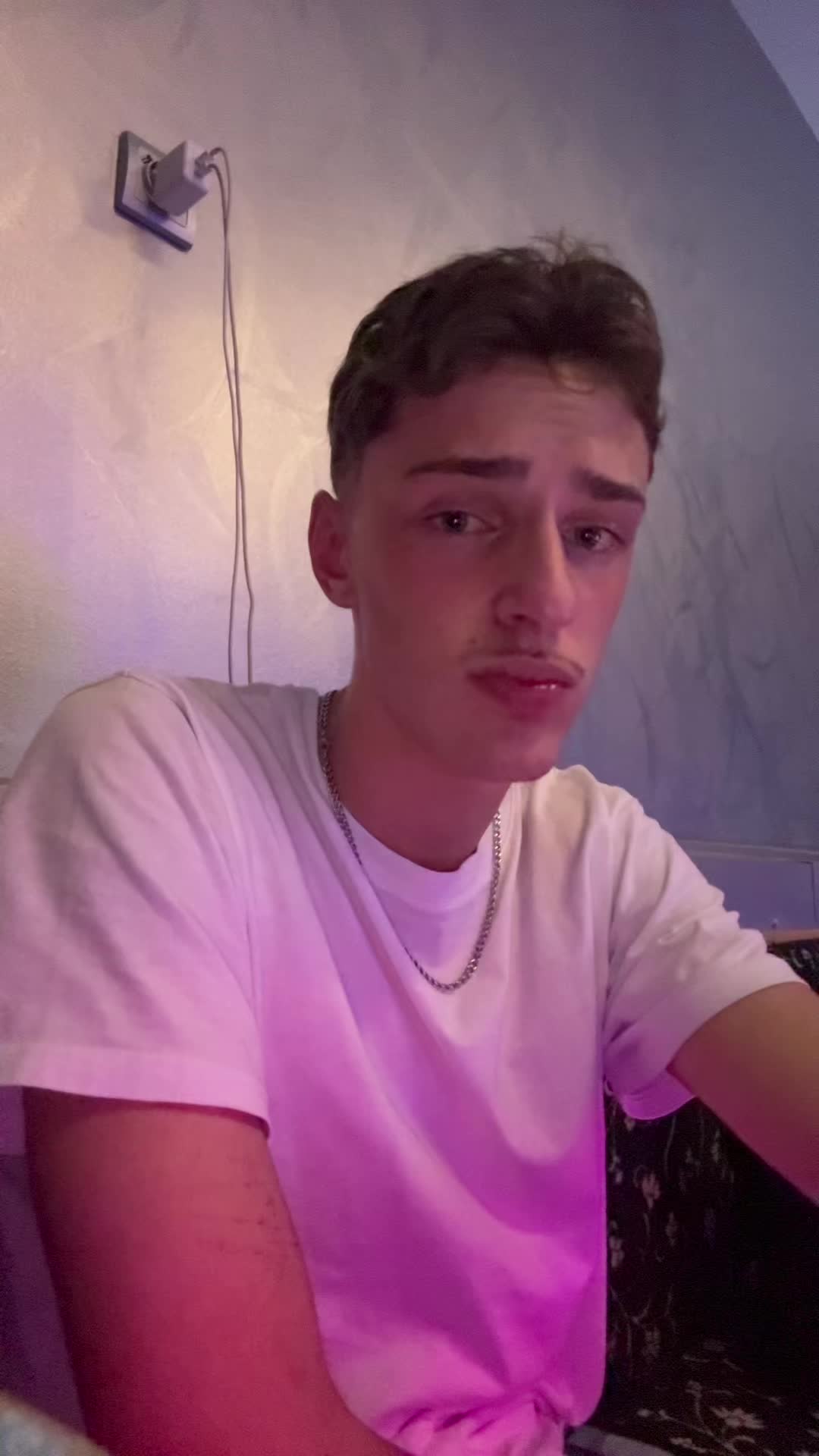 @simon