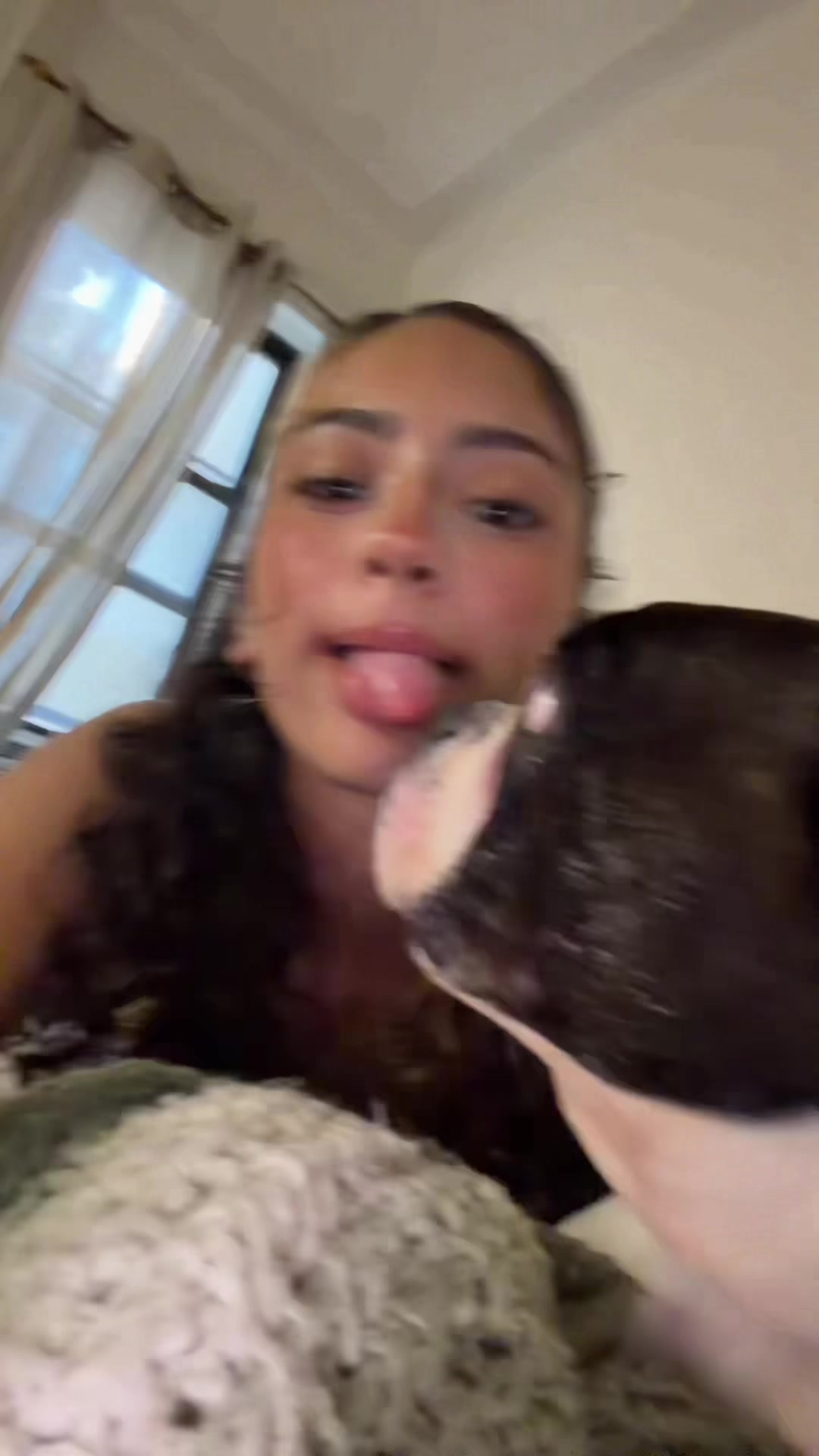 @bellabae